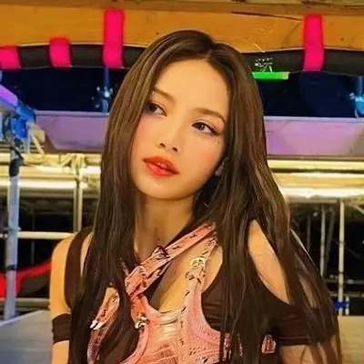 LISA BLACKPINK profile