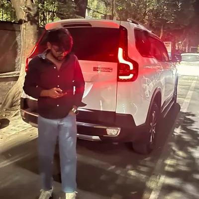 YUV₹AJ profile