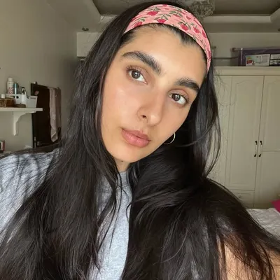 zayna sunesra profile