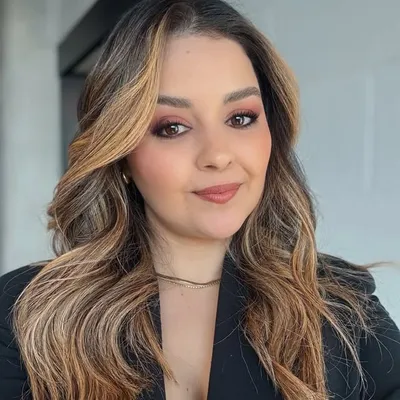 Carolina Ferreira | Morando em Portugal ✨ profile