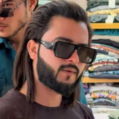 A Bazz Khan profile