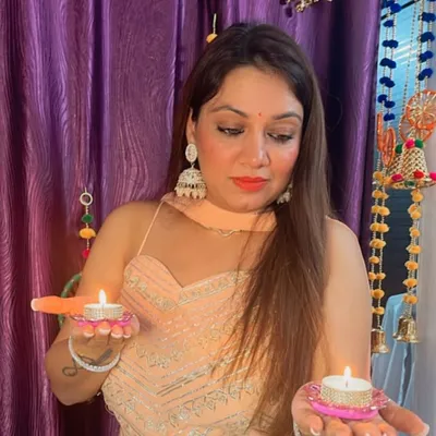 Aahana & Sonal profile