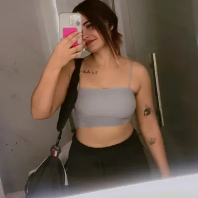 D I S H A 🤎 profile