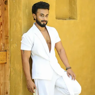 AADBHUT Ravi (varun) profile