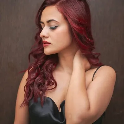 Aahna sharma profile
