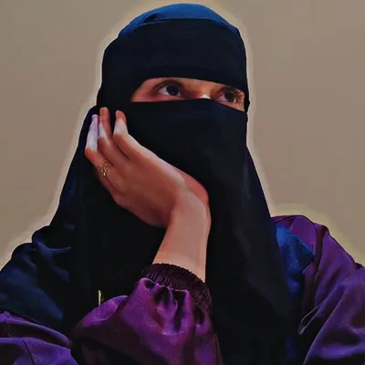 Ayesha Chaudhry profile