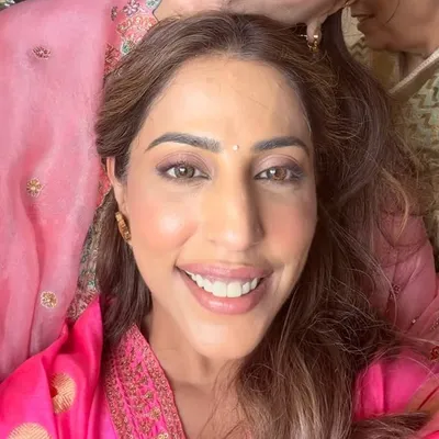Aakriti Grover profile
