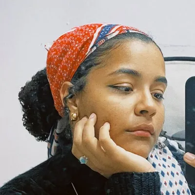 Alice Custódio profile