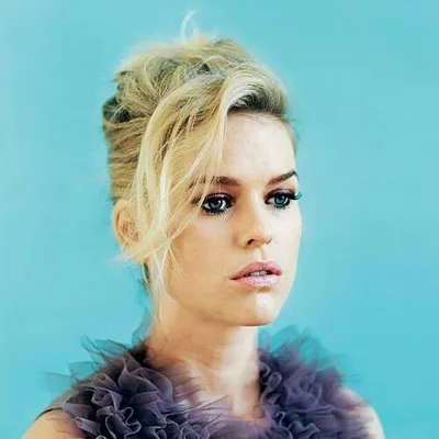 Alice Eve Daily profile
