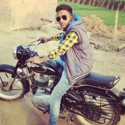 Aanam Gujjar profile