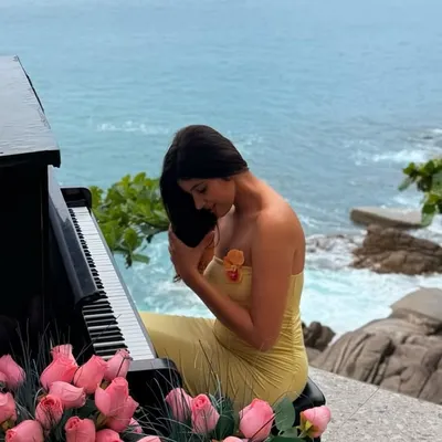 Aanchal Bohra profile