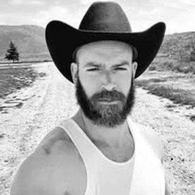 Aaron Jay Young | Photographer profile