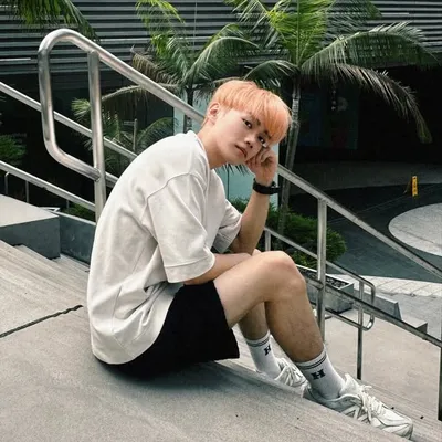 Aaron 伟宏 profile