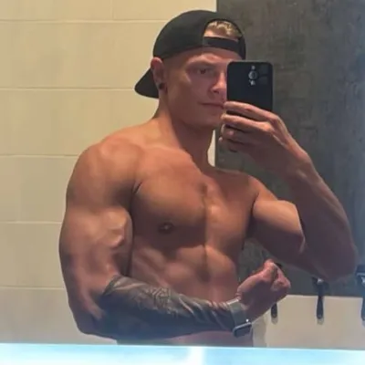 Aaron Simms profile