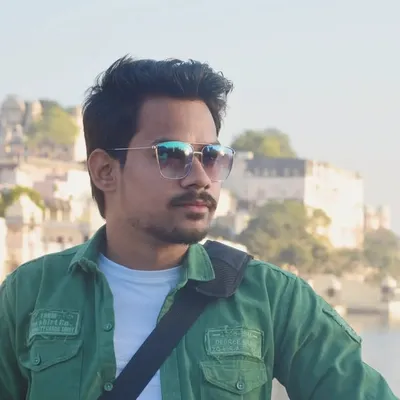 Aarsh Bakliwal | The Direct Business profile