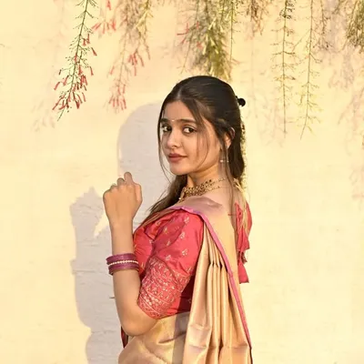 Aarya kulkarni💜 profile