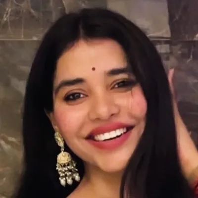 Aashi gupta profile