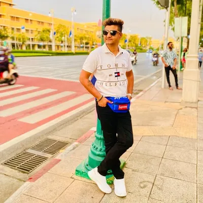 AAshish THakuR 7⃣ profile