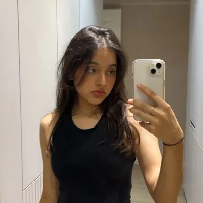 Aashi Sharma profile