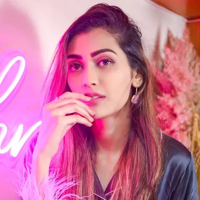 Aashna Malani 🧿 profile