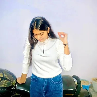 Aayushi Panwar ❤️ profile