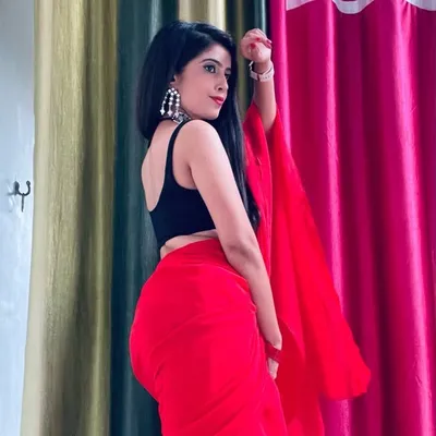 Aayushi Tyagi profile