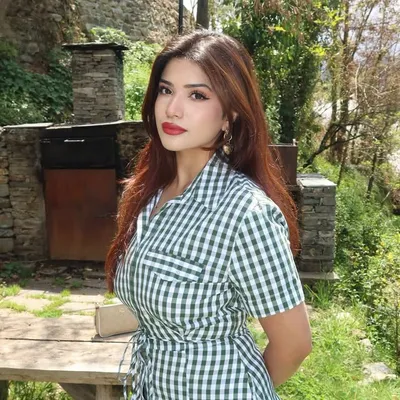 Ayushi singh profile