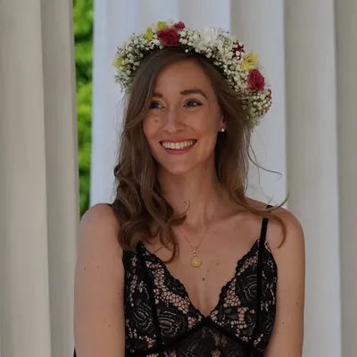 Adriana | adventure & happiness profile