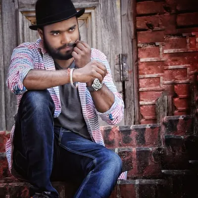 Akash Abesteen profile