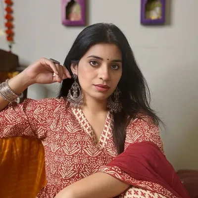 abha jaiswal profile