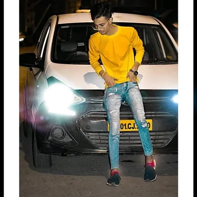 Abhi Bhatia profile
