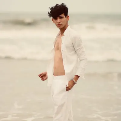 Abhi Darlin profile
