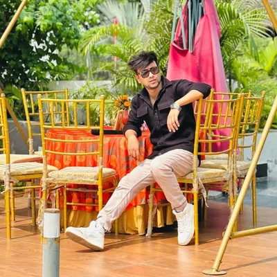 Abhi Dogra profile