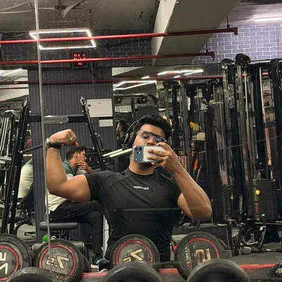 Abhi gupta profile