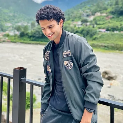 Abhimanyu Singh Raghav profile