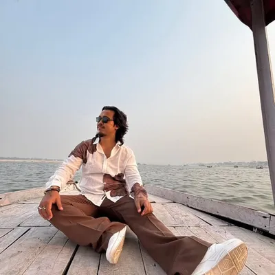 Abhinav- অভিনৱ - अभिनव कश्यप मोरान 🇮🇳🇮🇳 profile