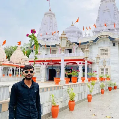 Abhishek chaurasiya profile