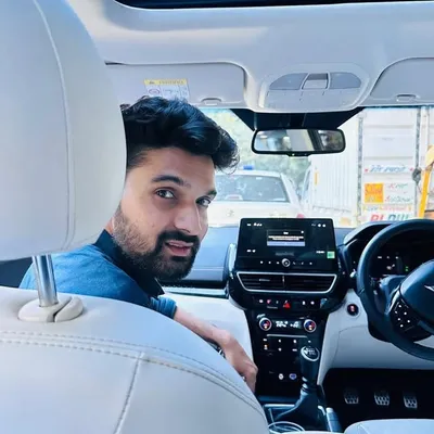 Abhishek Tomer profile