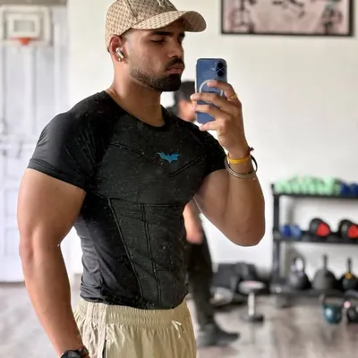 Abhishek Bhadouria profile