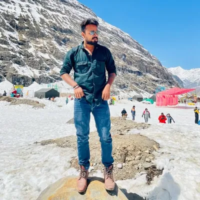 Abhishek Dwivedi profile