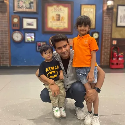 ABHISHEK TIWARI | Dad blogger profile