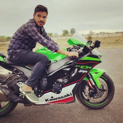 Abhishek Tiwari vlog profile