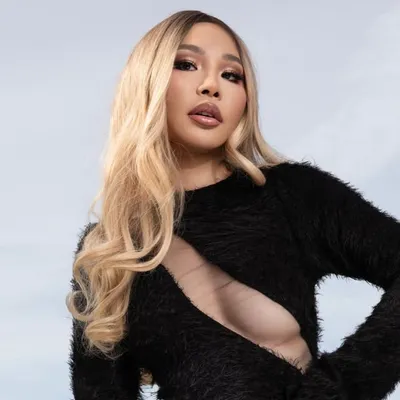 Abigail Spenser Hu profile