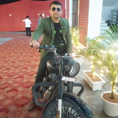 Radhe Abishek profile