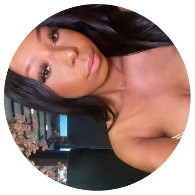 AJ. 🌺 profile