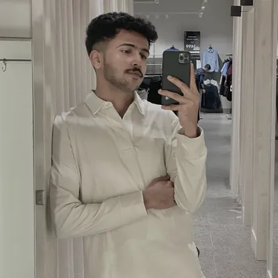 Z E E. profile