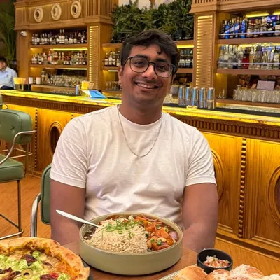 Hardik Jain | Food, Travel, Lifestyle profile