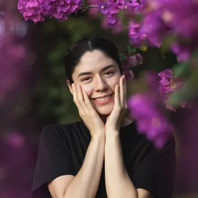 Abril Lazcano profile