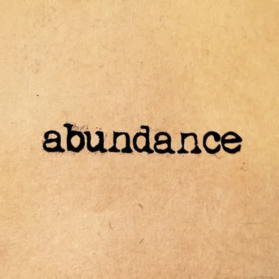 Abundance on the Quay profile
