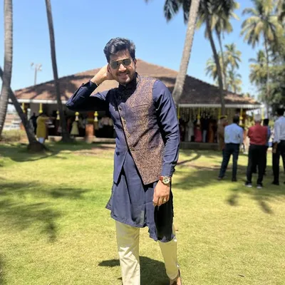Achal Mangaonkar profile